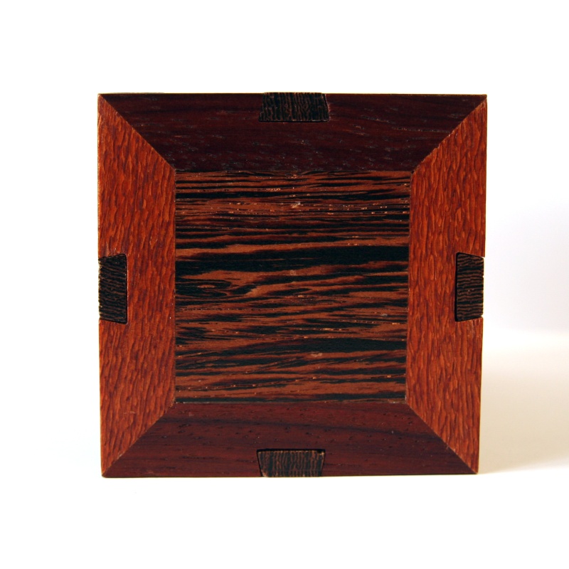 Stickman #10 - Autumn Puzzle Box (2005)