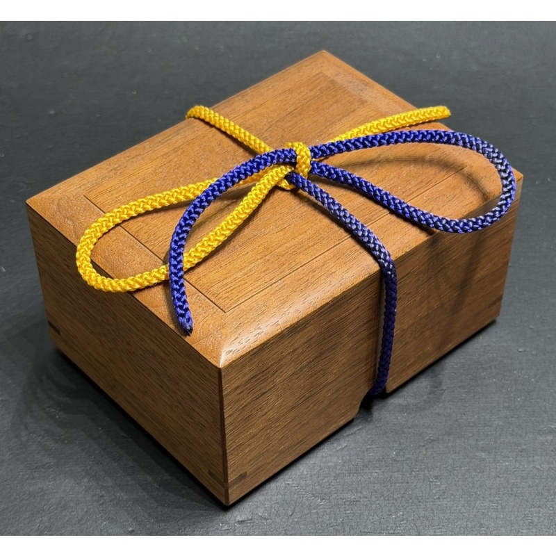 String Box Part II by Fumio Tsuburai (TU-16) - Karakuri Christmas Gift 2009