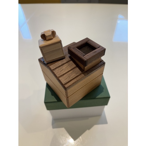 Karakuri Christmas Gift 2025 by Sugimoto