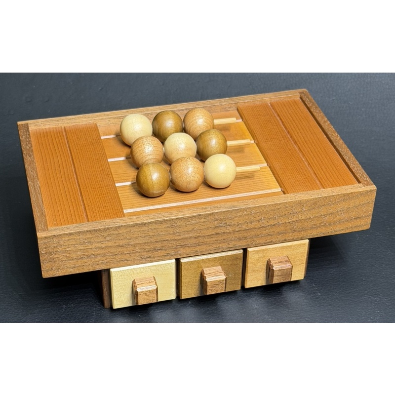 Three color DANGO by Hiroshi Iwahara (Karakuri) - RARE