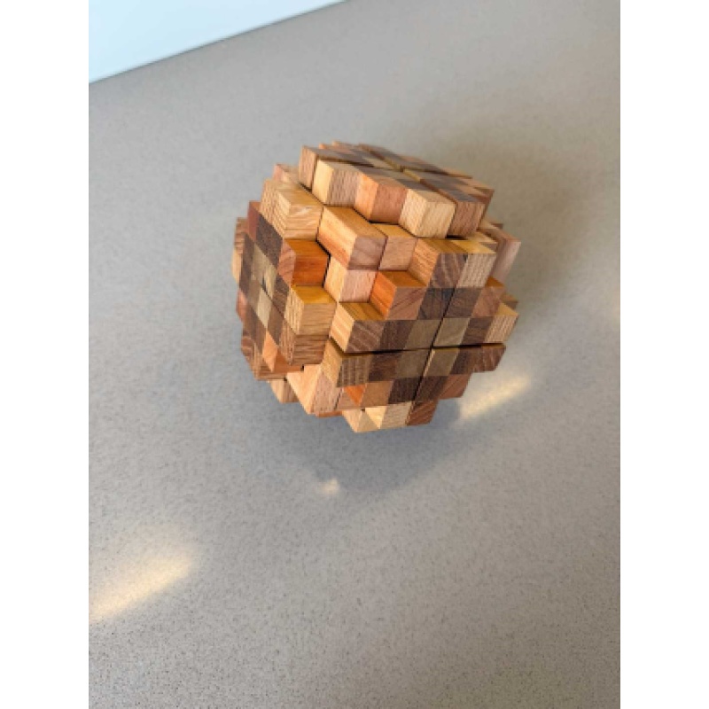 Interlocking Puzzle - unknown designer