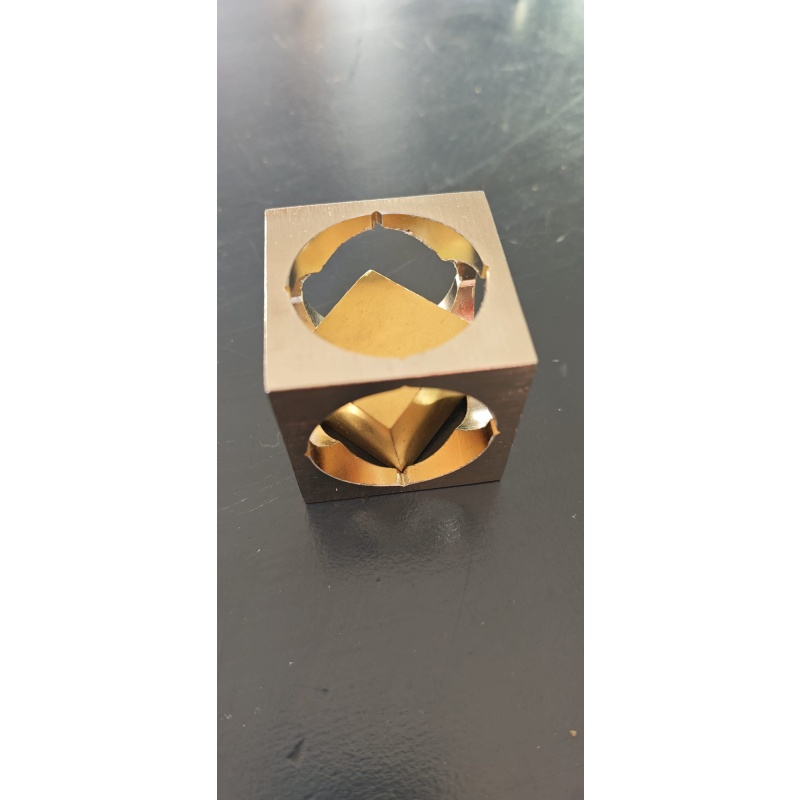 Sputnik in Cube IPP 19 Puzzle Exchange