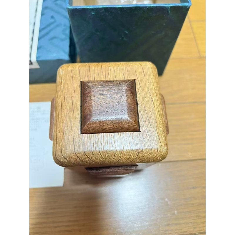Traditional Japanese Puzzle Box - "Yasubei Button Box" - Secret Mechanism - Wooden Craft - Rare