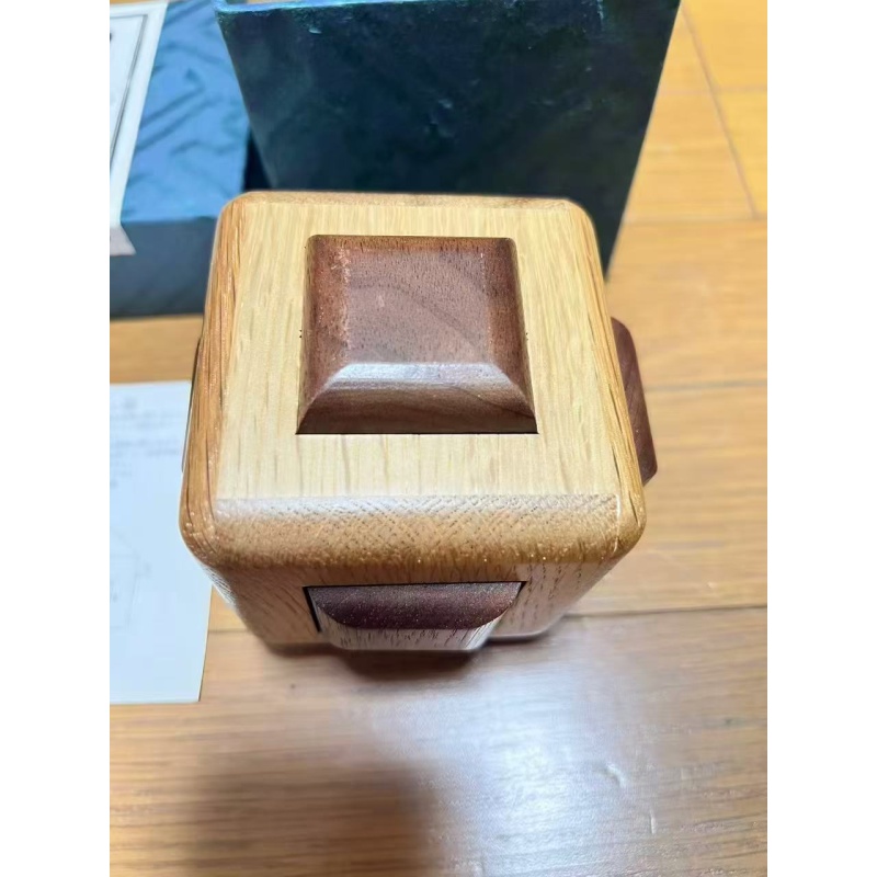 Traditional Japanese Puzzle Box - "Yasubei Button Box" - Secret Mechanism - Wooden Craft - Rare