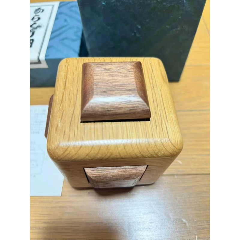 Traditional Japanese Puzzle Box - "Yasubei Button Box" - Secret Mechanism - Wooden Craft - Rare