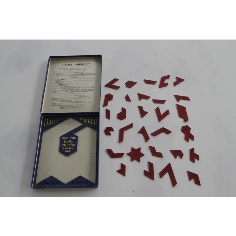 Daily Mirror Zig-Zag 1930 vintage