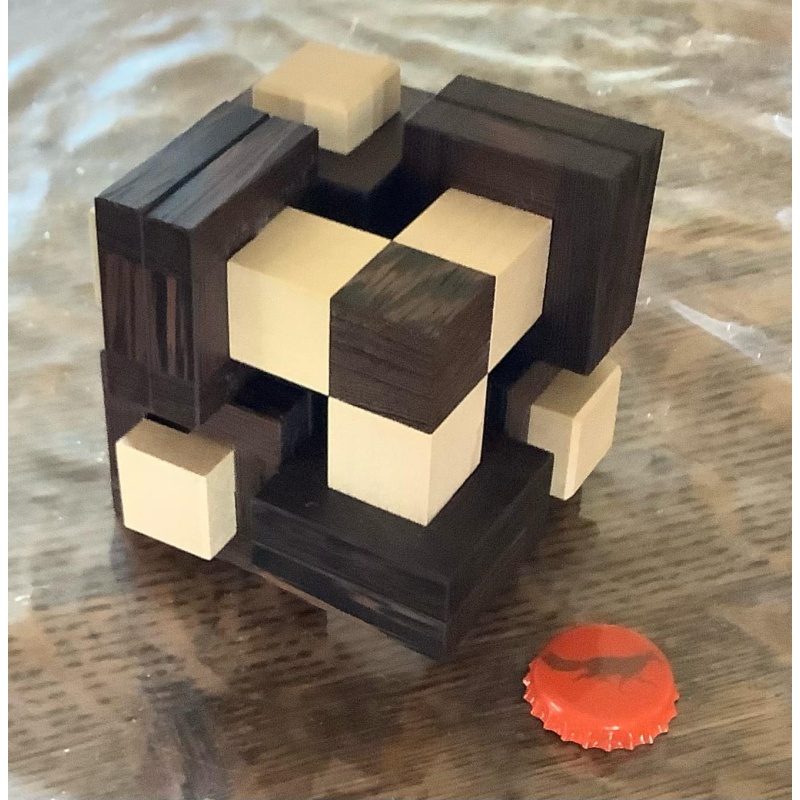 Covalent - Tamas Vanyo by Pelikan