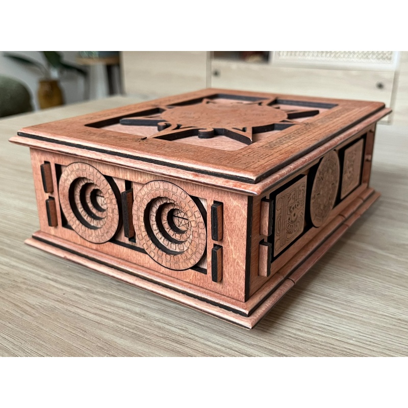 Mayan Box by Benno