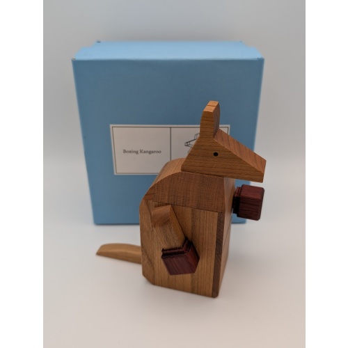 Boxing Kangaroo - Yoh Kakuda