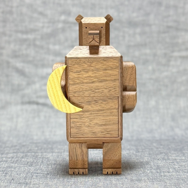 Moon and Bear by Yoh Kakuda KCG