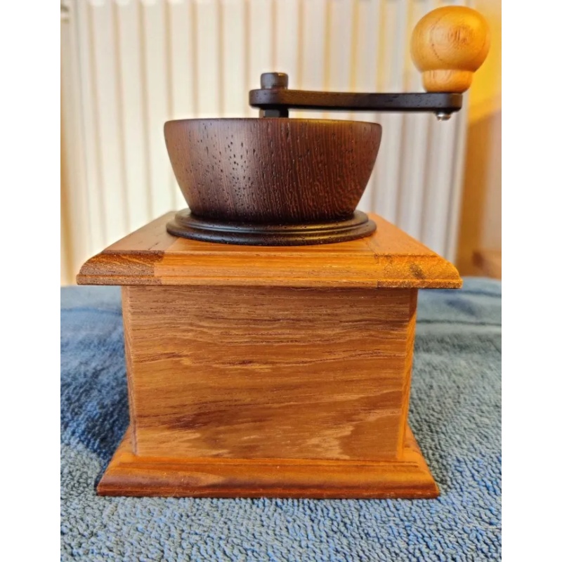 Coffee Mill (RF-83) by Hiroshi Iwahara