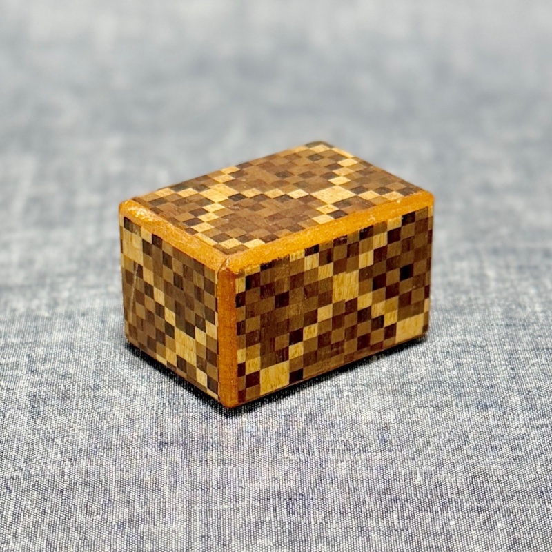 Mame-Himitsu-Bako by Yoshio Okiyama KCG