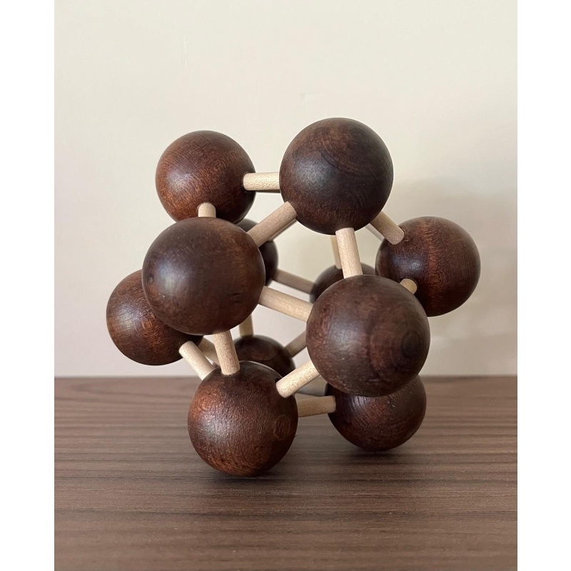 Electrons by Janod