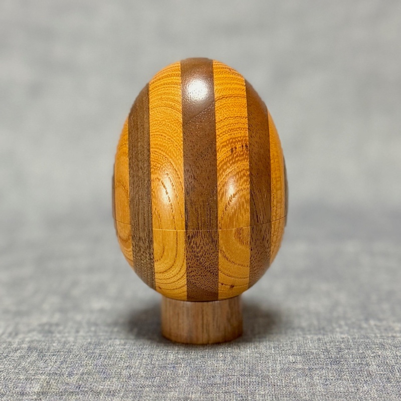 Egg (2 Compartments) by Akio Kamei