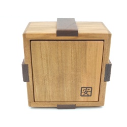 "BOX WITH A RIBBON #3"(P-51) Karakuri Box Akio Kamei