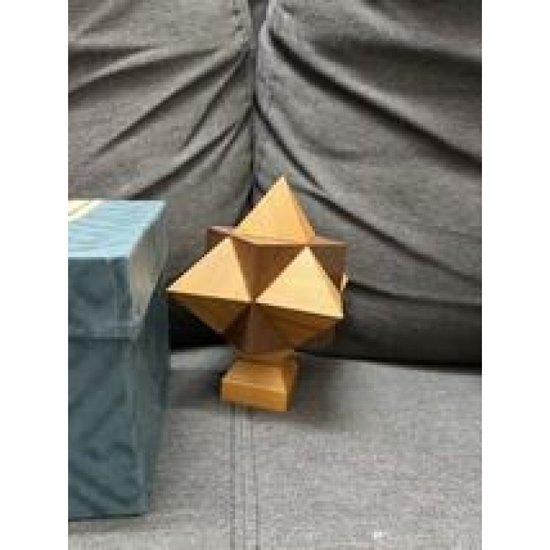 "Cube & Octagon" (K-5) Akio Kamei