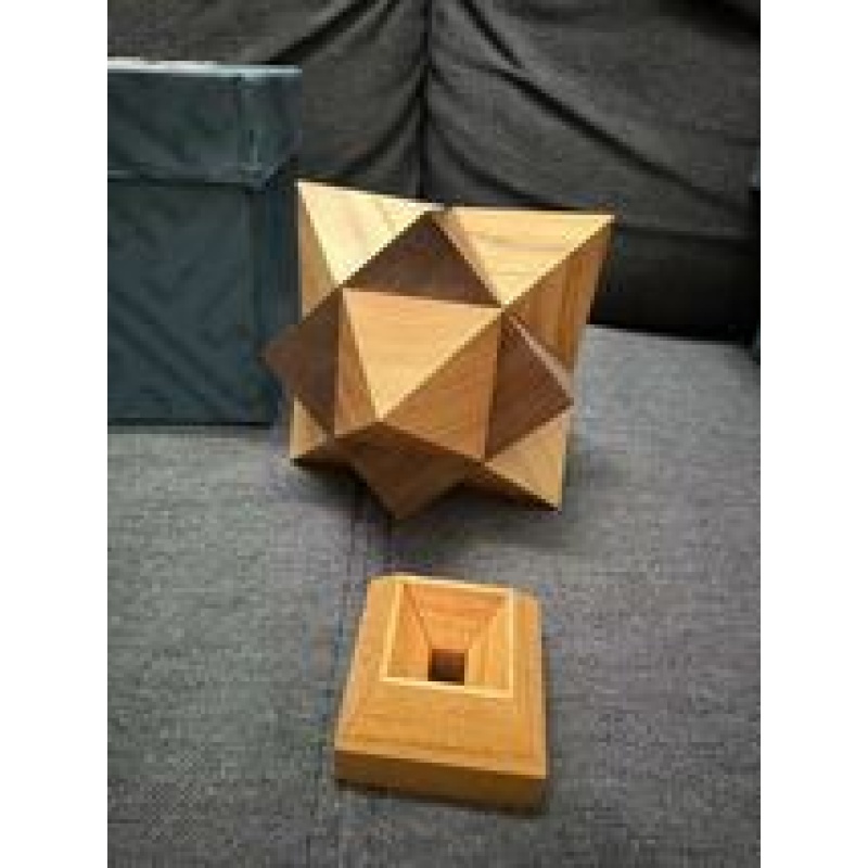 "Cube & Octagon" (K-5) Akio Kamei