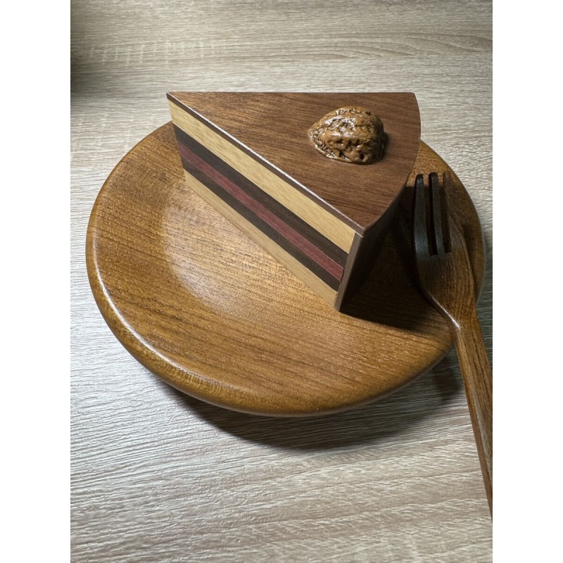 "Cake"(P-13) Karakuri Box Akio Kamei