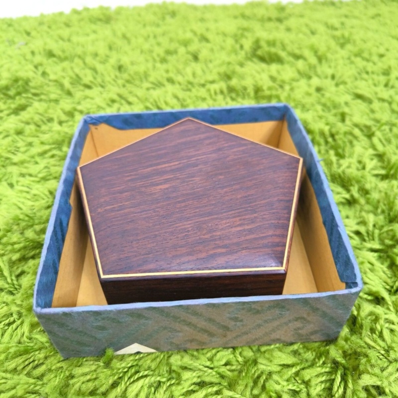 "Pentagon"(M-8) Karakuri Box Akio Kamei