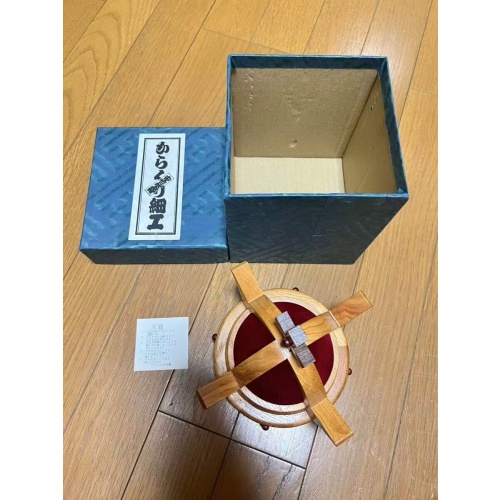 "King Crown"(P-31) Karakuri Box Akio Kamei