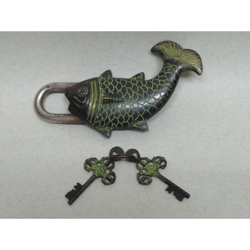 metal fish padlock