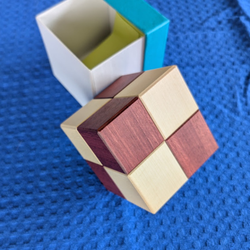 Cube KW2 (KW-9) by Hideaki Kawashima (Karakuri)