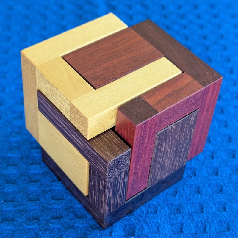 Lock Nested Cube by Bram Cohen / Tom Lensch