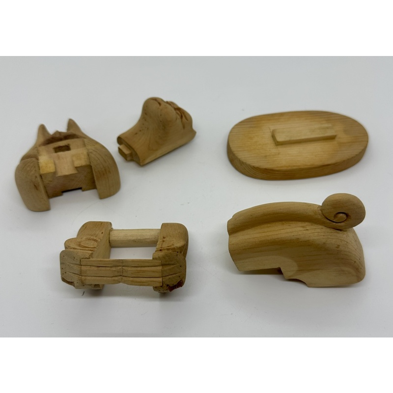 Mongolian Monkey interlocking burr