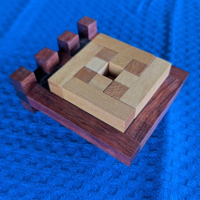 Octopus 33 by Osanori Yamamoto / Pelikan