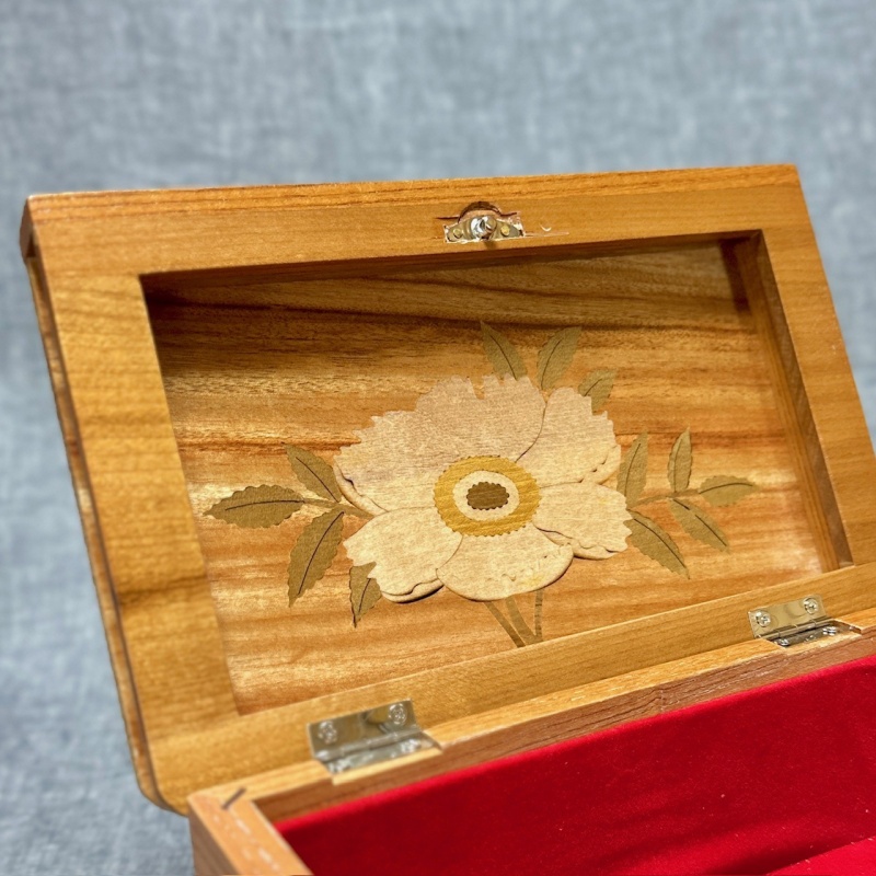 Book Type Secret Box (Large) by Noboru Honma