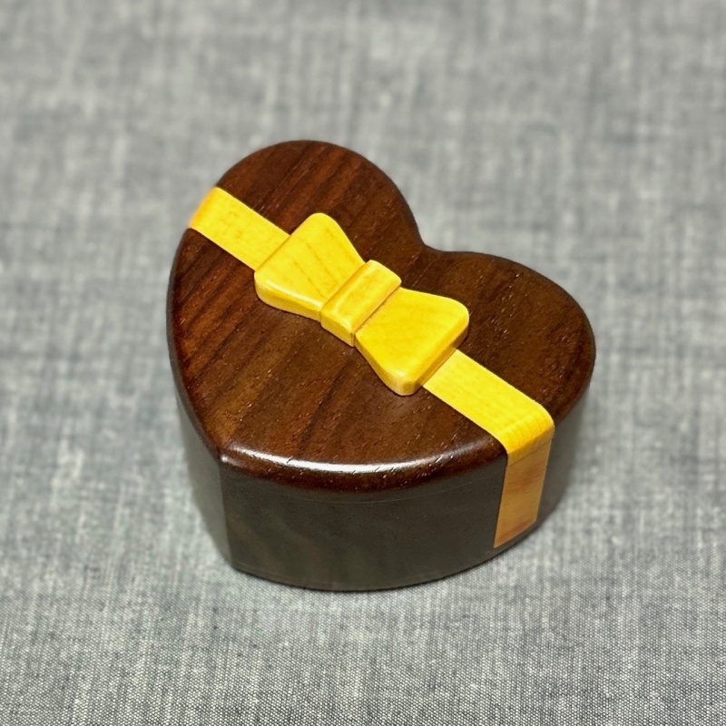 Love Box 5 (P-3-5) by Akio Kamei KCG