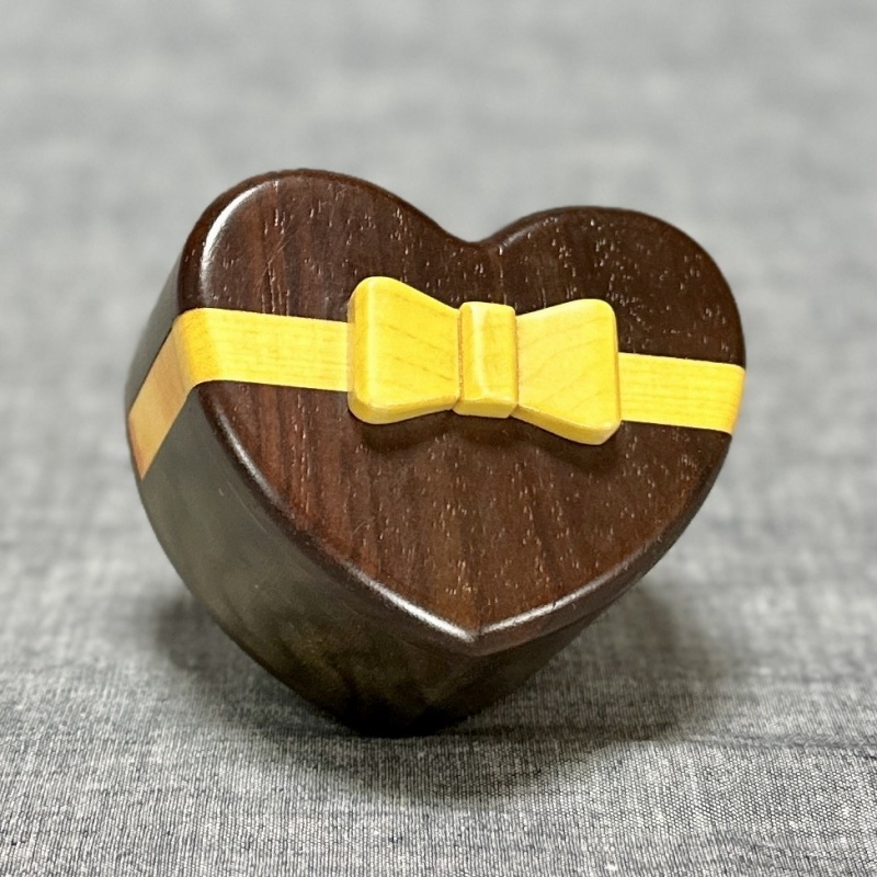 Love Box 5 (P-3-5) by Akio Kamei KCG