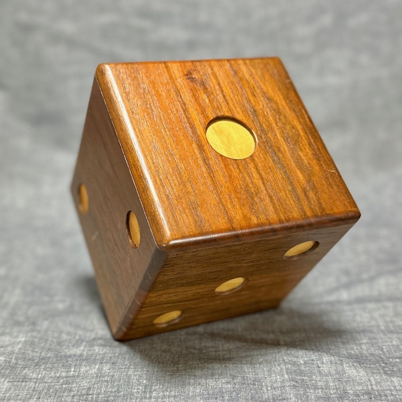Dice (Large Size) (P-9-1) by Akio Kamei KCG