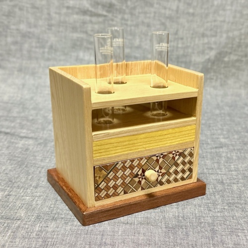 Karakuri Test Tube Box