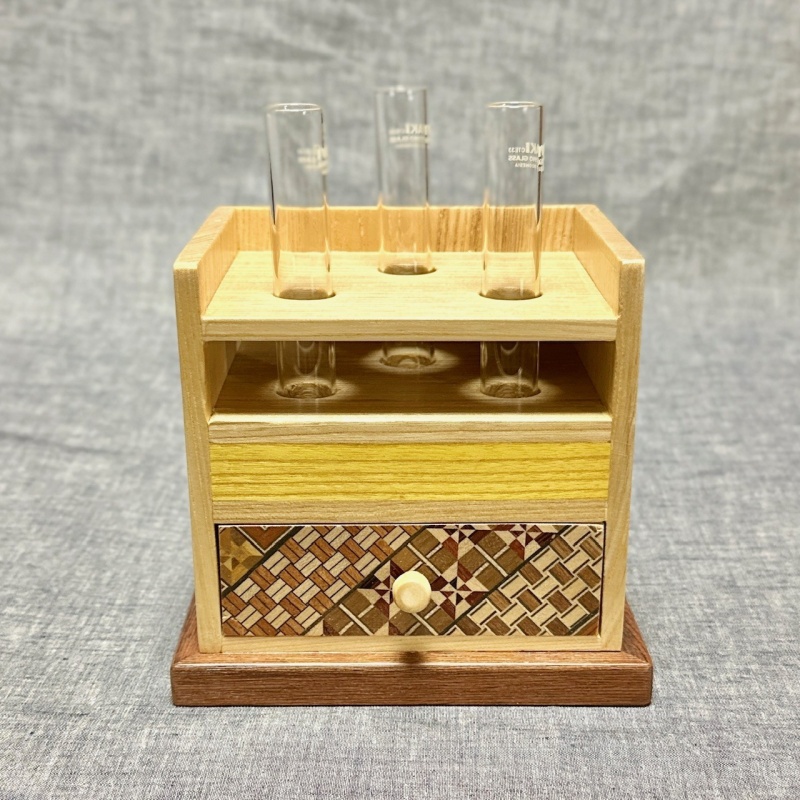 Karakuri Test Tube Box