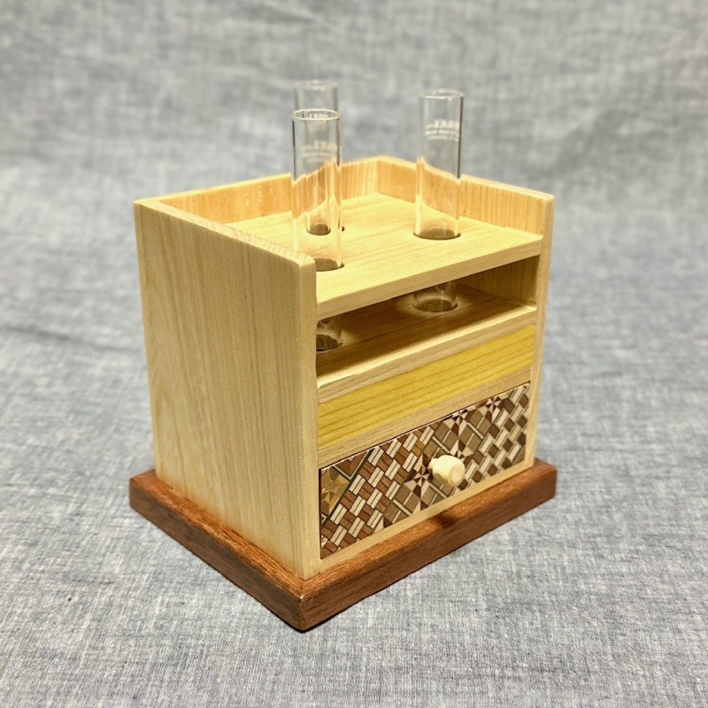 Karakuri Test Tube Box