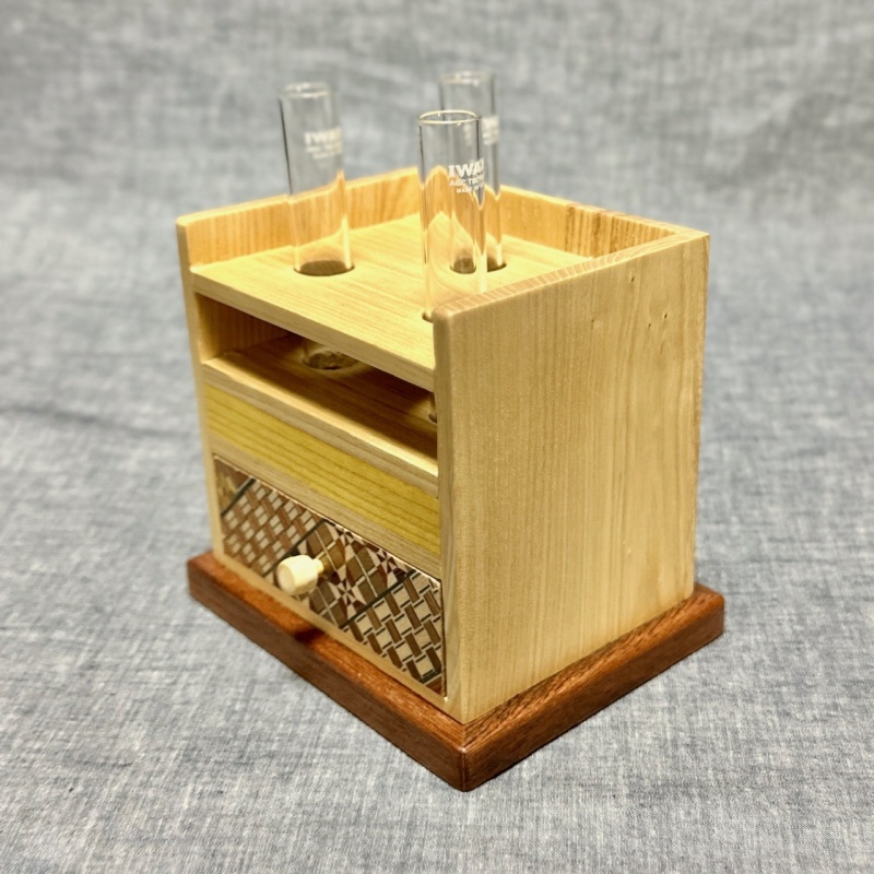 Karakuri Test Tube Box
