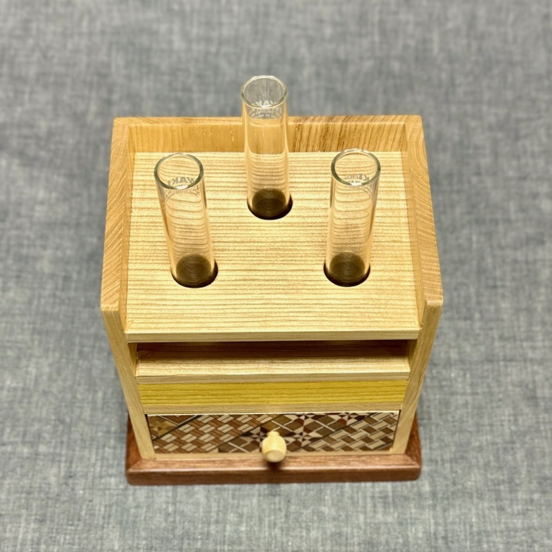Karakuri Test Tube Box