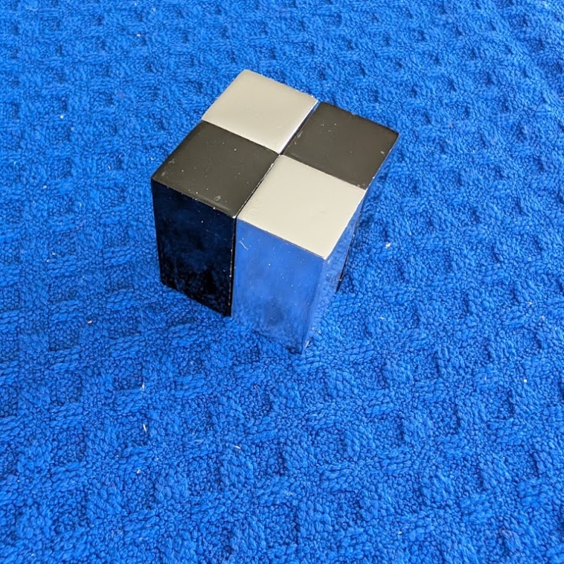 Utopian Cube by Gotz / B&P