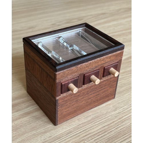Visible 3-Ary Drawer by Hiroshi Iwahara