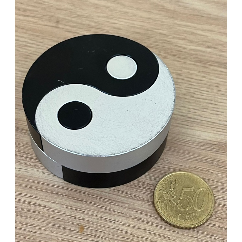 Tai Ji 69 (Yin Yang 69) Strijbos